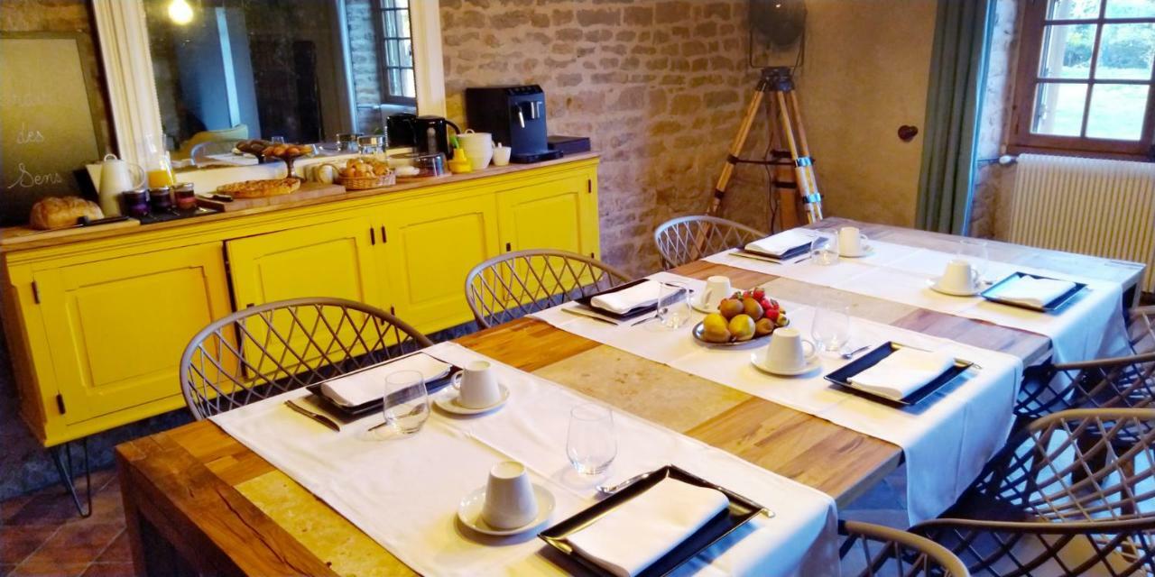Jardin Des Sens, La Rente D'Eguilly Bed & Breakfast Exterior photo